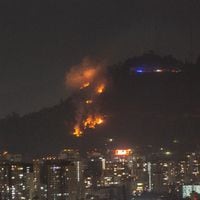 Las seis horas de pánico por el incendio en el cerro San Cristóbal