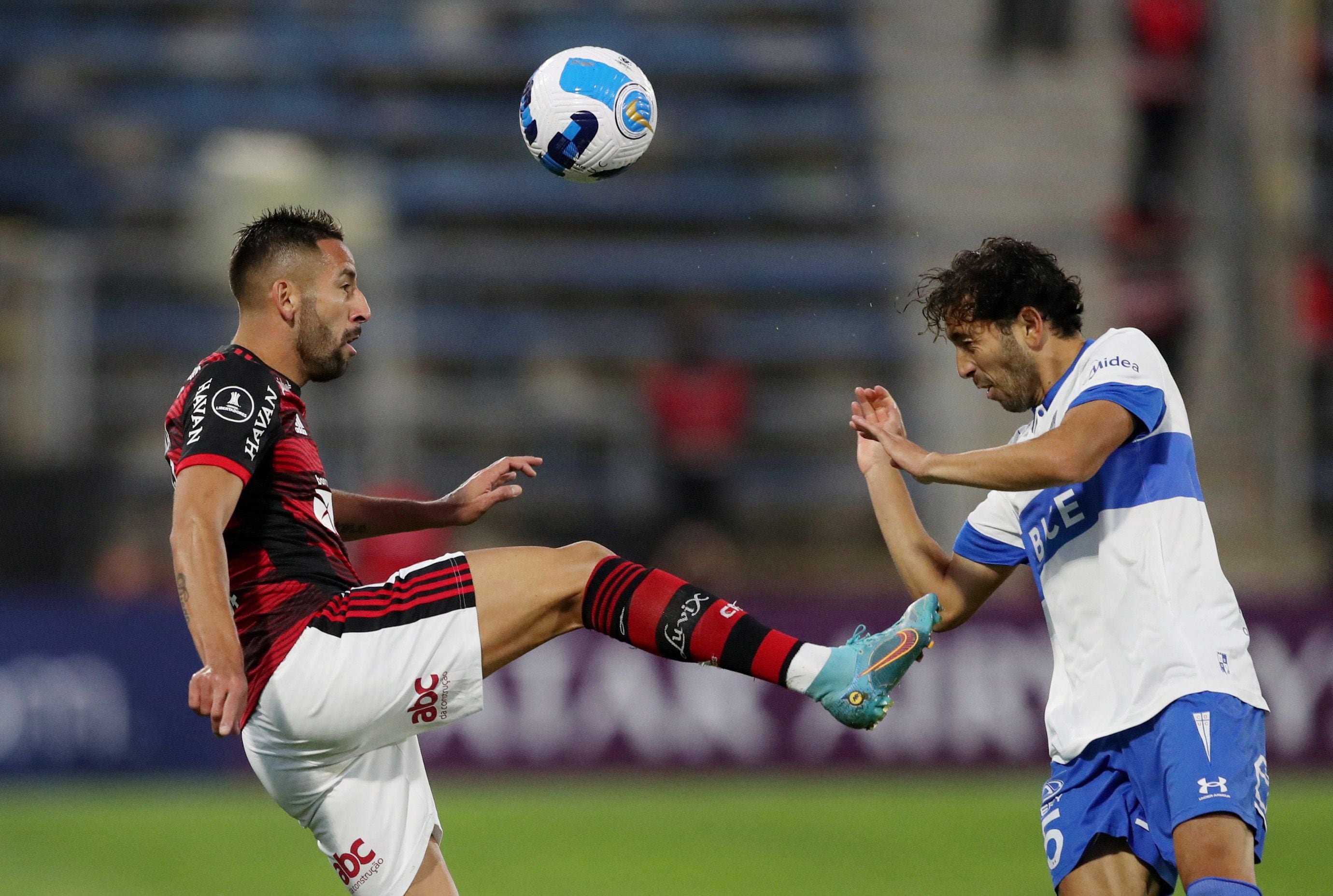 Copa Libertadores - Group H - Universidad Catolica v Flamengo