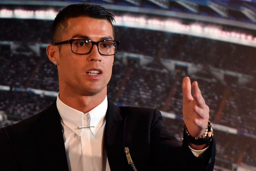 Golazo de Cristiano Ronaldo: firma contrato Nike - La Tercera
