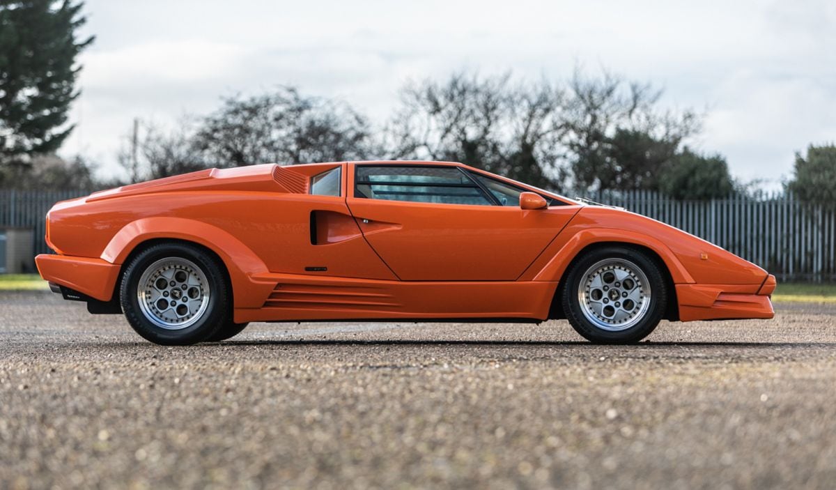 1990-lamborghini-countach-25th-anniversary-edition-photo-credit-silverstone-auctions_100731165_h.jpg