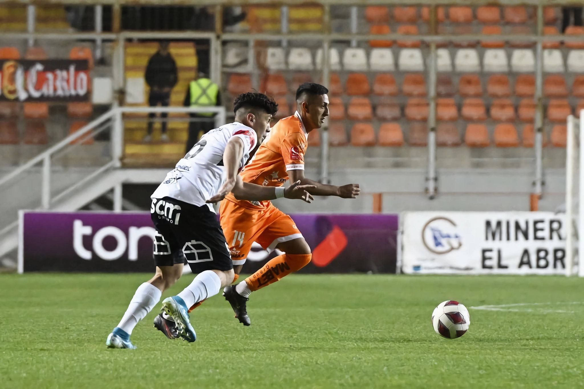 Cobreloa gana y se mete entre los líderes.