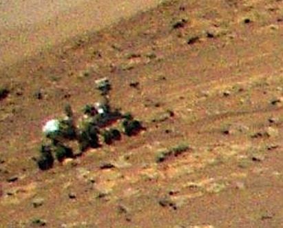 Ciencia.-El rover Perseverance, captado desde el aire por Ingenuity