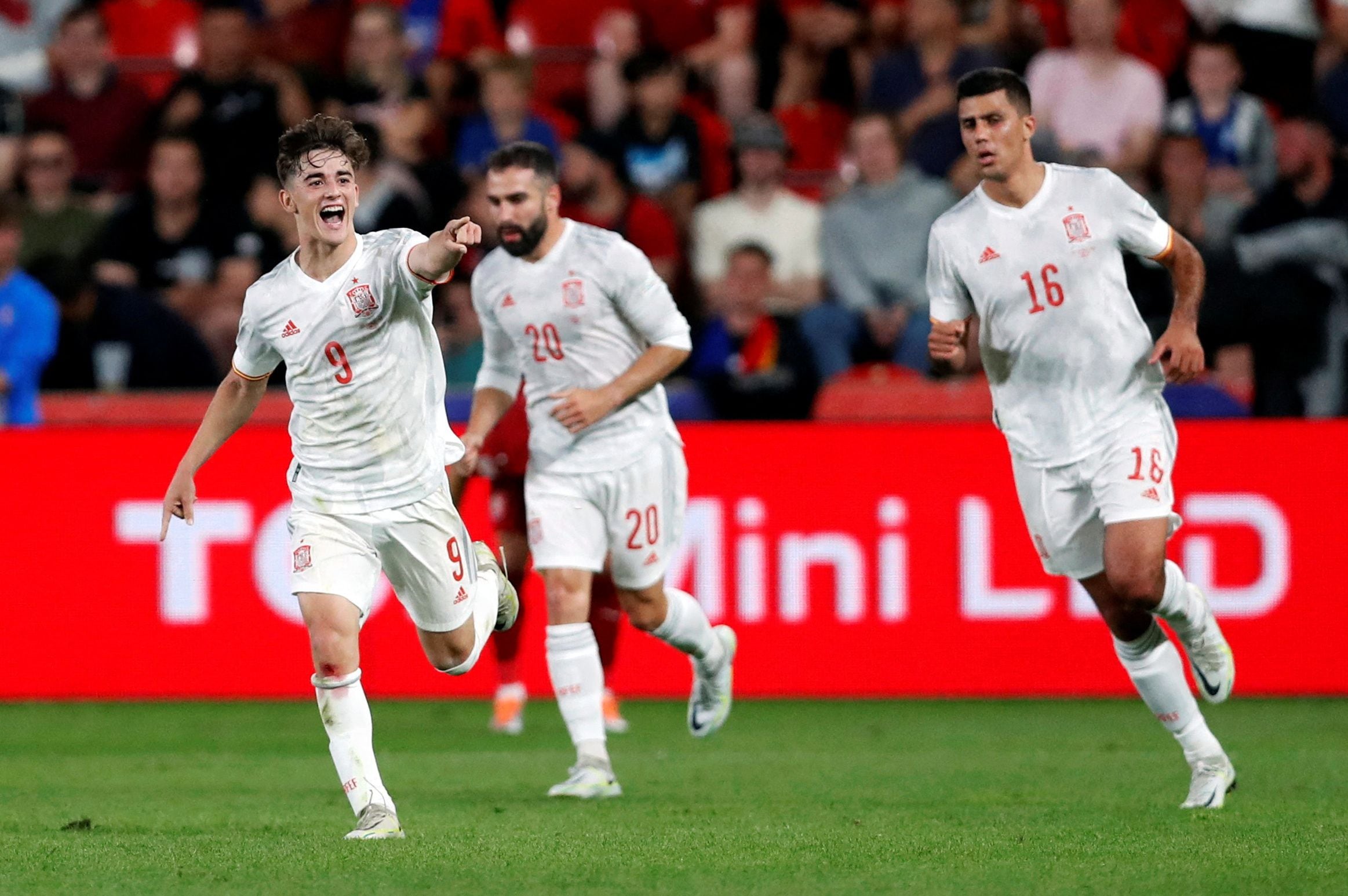 FILE PHOTO: UEFA Nations League - Group B - Czech Republic v Spain