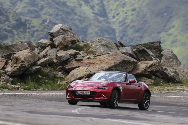 mazda-mx-5-rf-tran-247_1600x0w-600x400.jpg