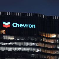 Chevron y compra de Hess por US$ 53.000 millones: el segundo gran acuerdo petrolero del mes