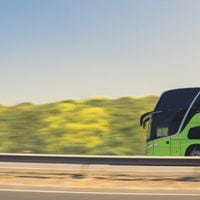 EQT y Kühne Holding compran parte de la firma alemana de buses con operaciones en Chile Flixbus