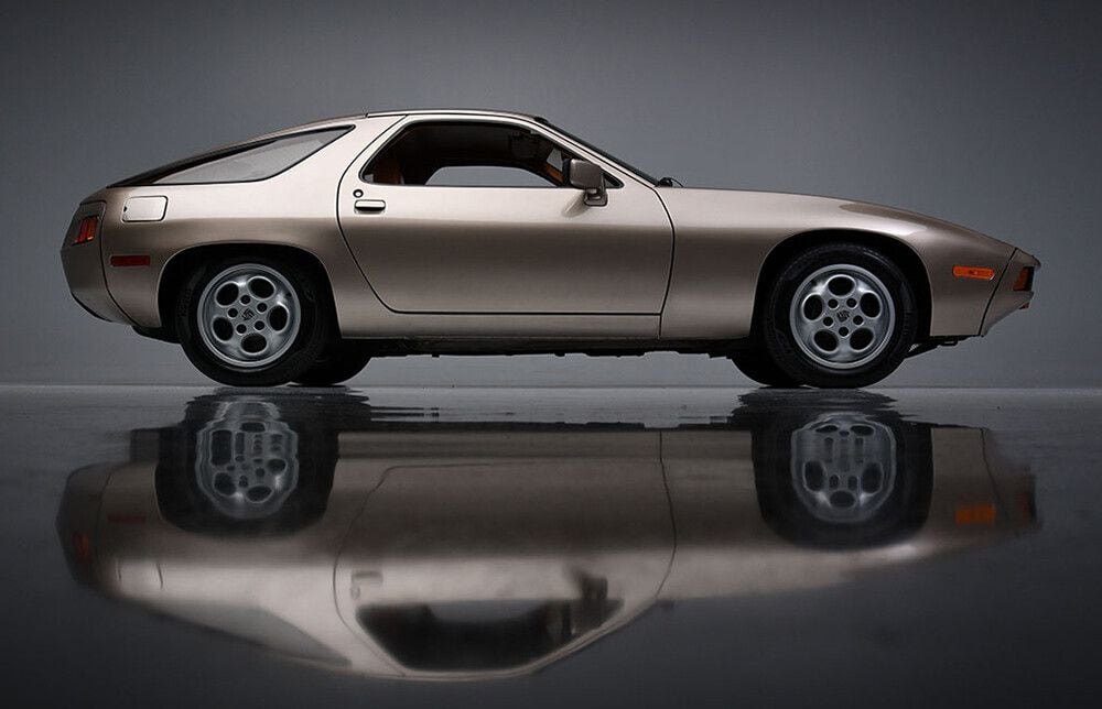 Porsche 928