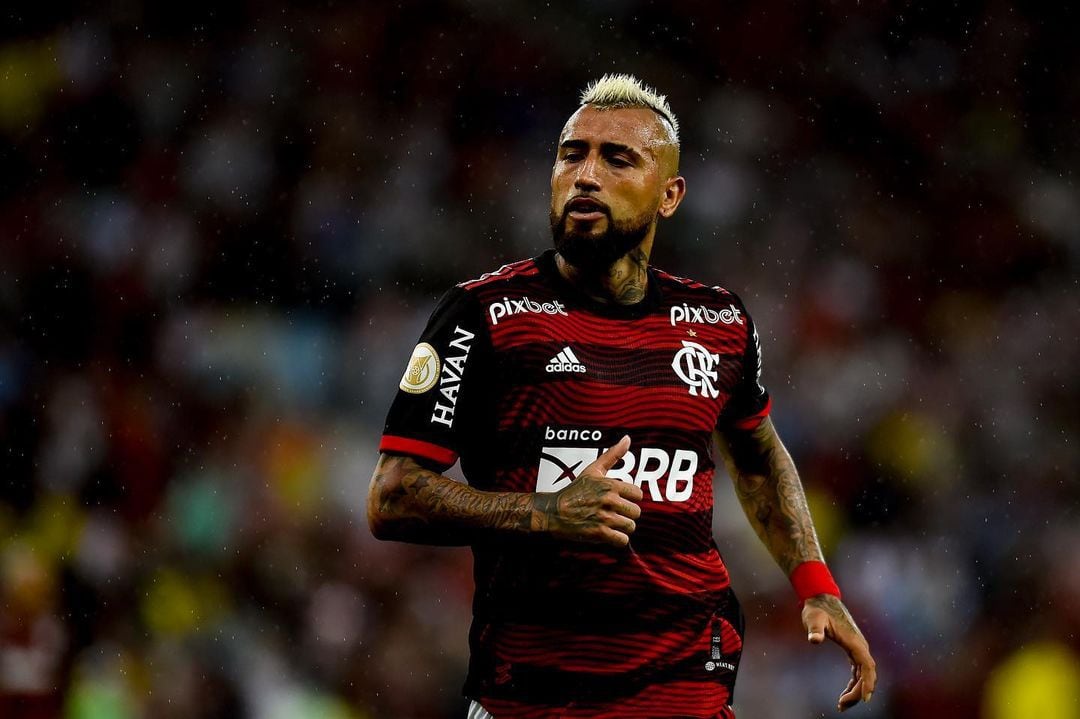 Arturo Vidal, en un duelo del Flamengo.