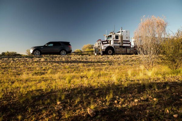 Land-Rover-Doscovery-Remolque-1-600x400.jpg