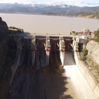 Energía generada por hidroeléctricas acumula un alza de casi 50% en lo que va del año