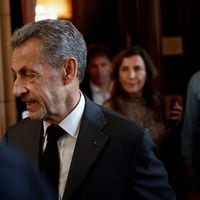 Sarkozy pierde apelación en caso de corrupción y deberá usar brazalete electrónico 