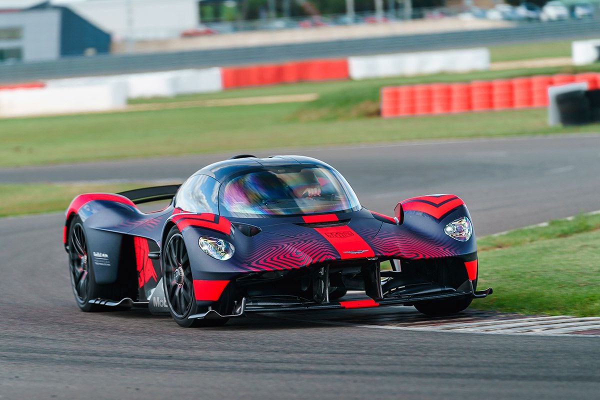 aston-martin-valkyrie-silverstone-soymotor-02.jpg