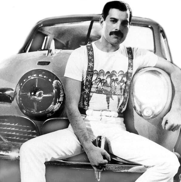 freddie-mercury-597x600.jpg