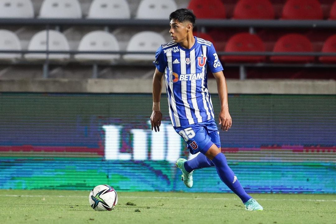 Darío Osorio en su debut con Universidad de Chile. Foto: Instagram Darío Osorio.