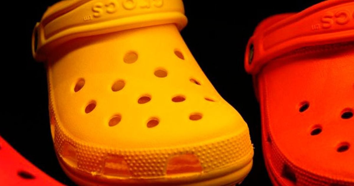 ¿Te parecen feas las sandalias Crocs? Ese es exactamente el secreto de su  éxito - La Tercera