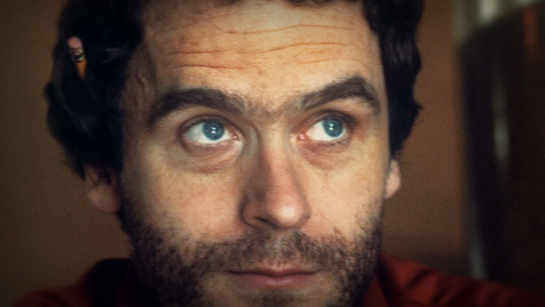 CONVERSATIONS WITH A KILLER THE TED BUNDY TAPES CONVERSACIONES CON ASESINOS LAS CINTAS DE TED BUNDY 1