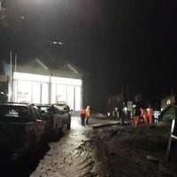 Aluvión por intensas lluvias deja daños en una escuela, viviendas y cuartel de Bomberos en Toltén