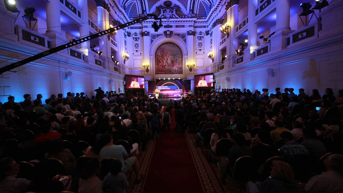 Premio Nobel de la Paz realizo charla en Congreso del Futuro