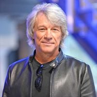 Bon Jovi hace sorpresivo concierto en un bar 