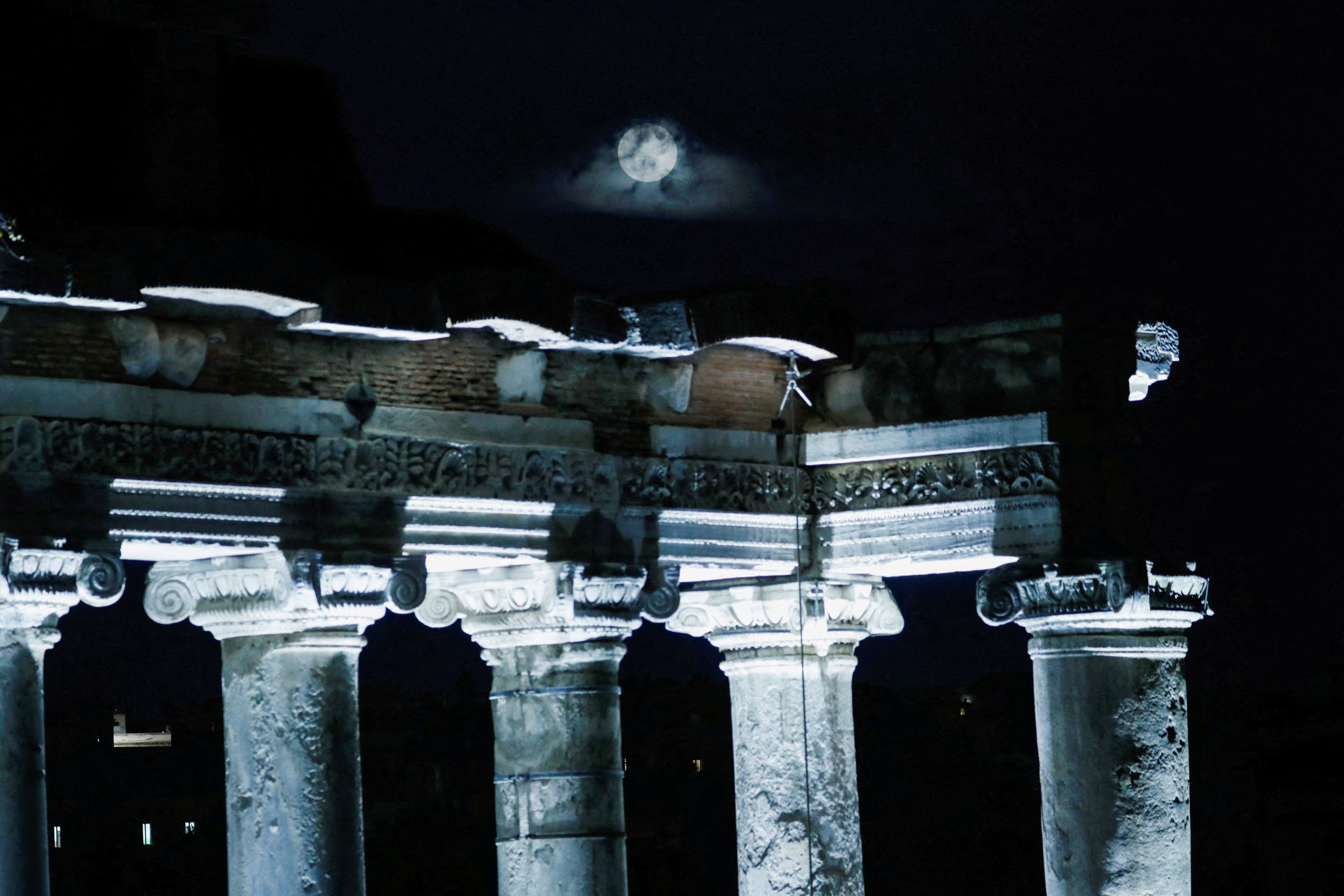 The worm moon in Rome