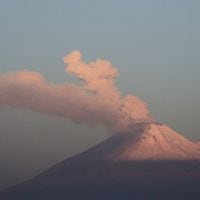 Popocatépetl: el volcán “Don Goyo” lanzó 16 exhalaciones en 24 horas y las autoridades advirtieron sobre los riesgos