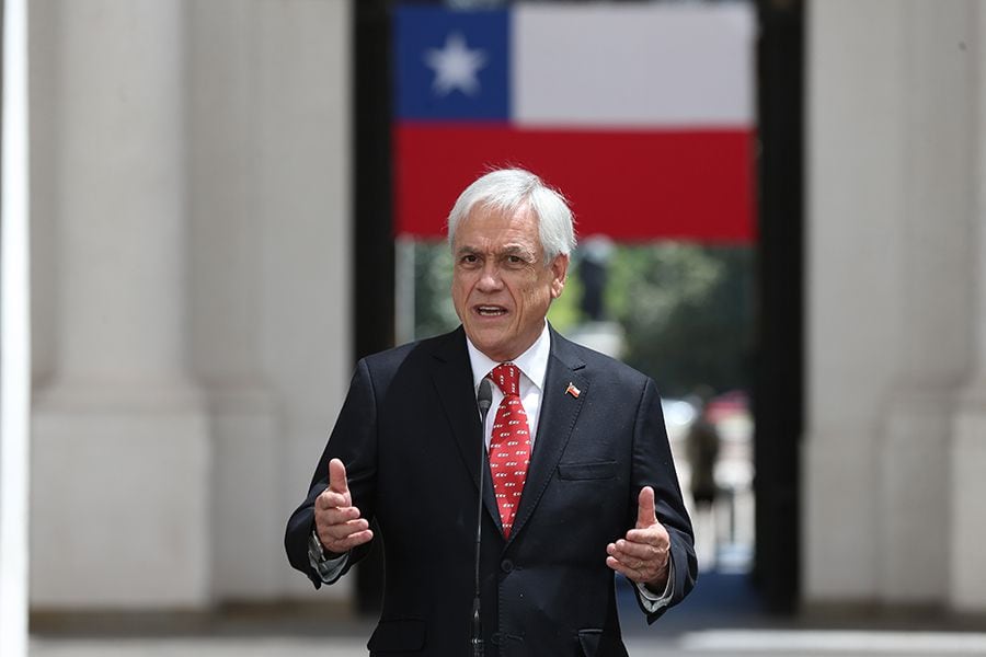 SEBASTIAN-PIÑERA-CONVO-8675246.jpg