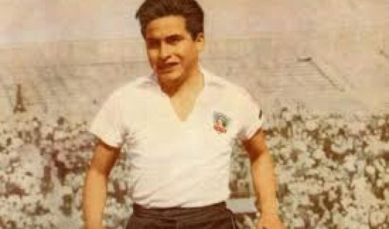José González, en su época de futbolista