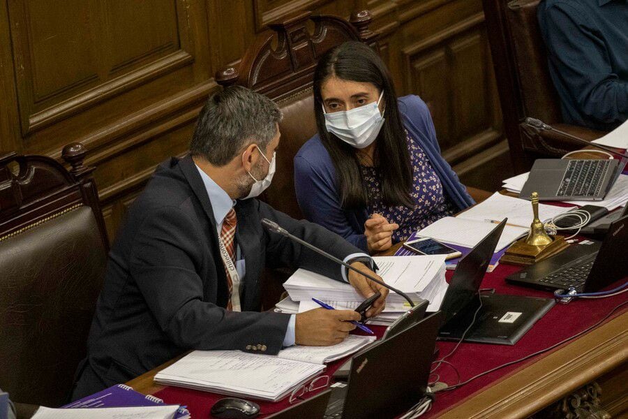 María Elisa Quinteros y su voto en contra a presencia de expresidentes en acto de clausura de la Convención: “En ningún momento ha habido un veto”