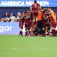 Venezuela sufre para vencer a México y clasifica a los cuartos de final de la Copa América
