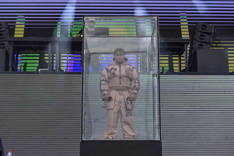 Pablo Chill-E abriendo su show debut en el Lollapalooza 2022. Fotografía de Matías Delacroix.