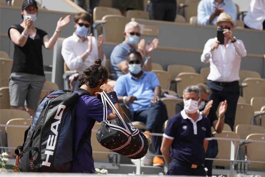 Novak Djokovic avanzó a los cuartos de final de Roland Garros tras vencer a Lorenzo Musetti.