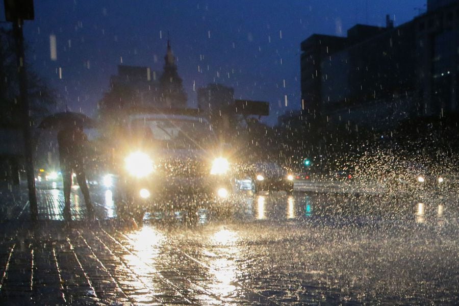 Fuertes precipitaciones en la capital del país y gran parte del territorio.