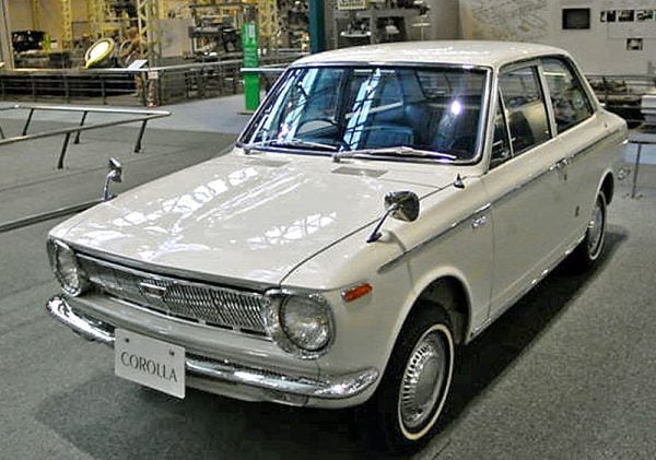 800px-Toyota_Corolla_First-generation_001-600x421.jpg