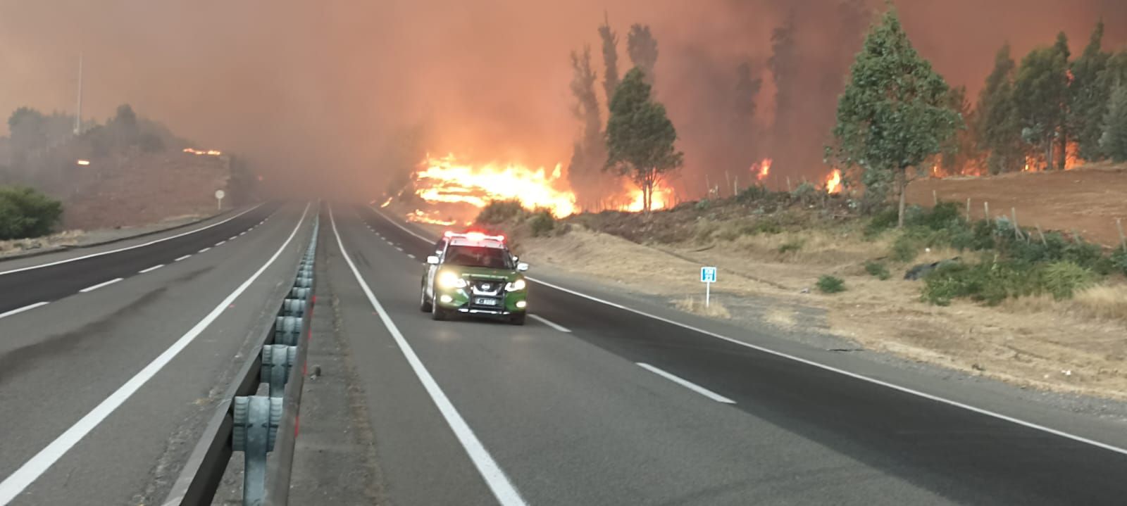 10 medidas para enfrentar un incendio arriba del auto