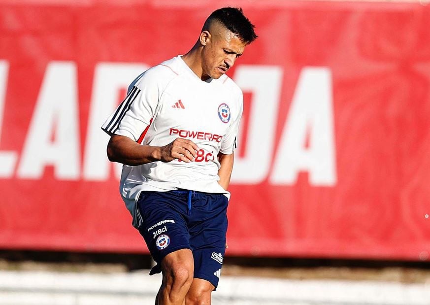 El buen presente de Alexis Sánchez en Francia lo coloca como titular para el duelo contra Paraguay.