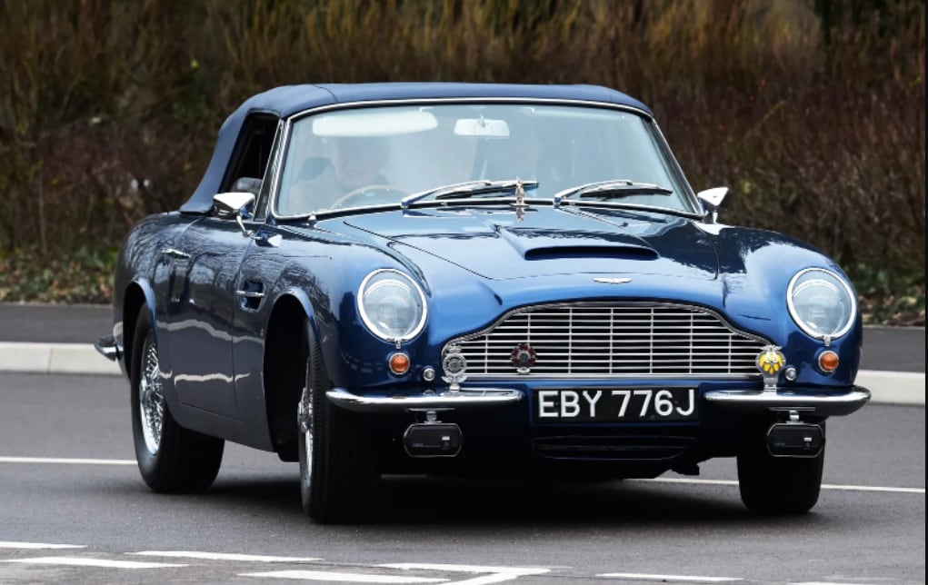 Aston Martin DB6