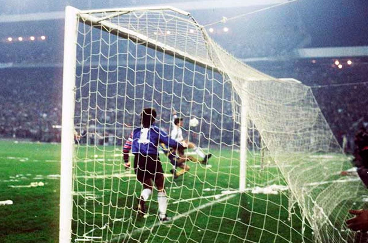 El golazo de Barticciotto, que fue el 2-0 parcial de Colo Colo ante Boca Juniors, en la Libertadores de 1991. (Foto: Archivo)