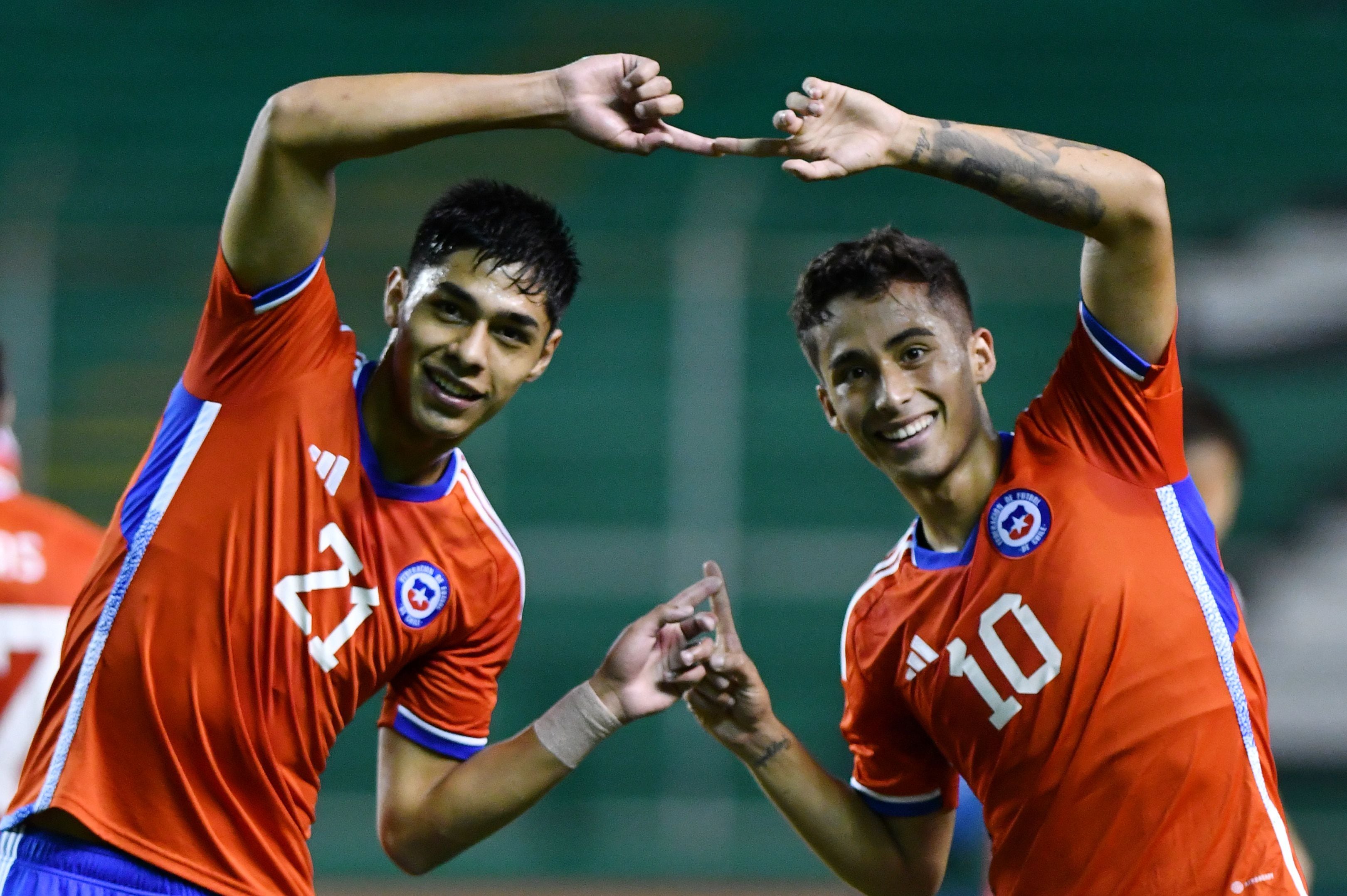 Lucas Assadi se junto con Darío Osorio y marcó un golazo para Chile.