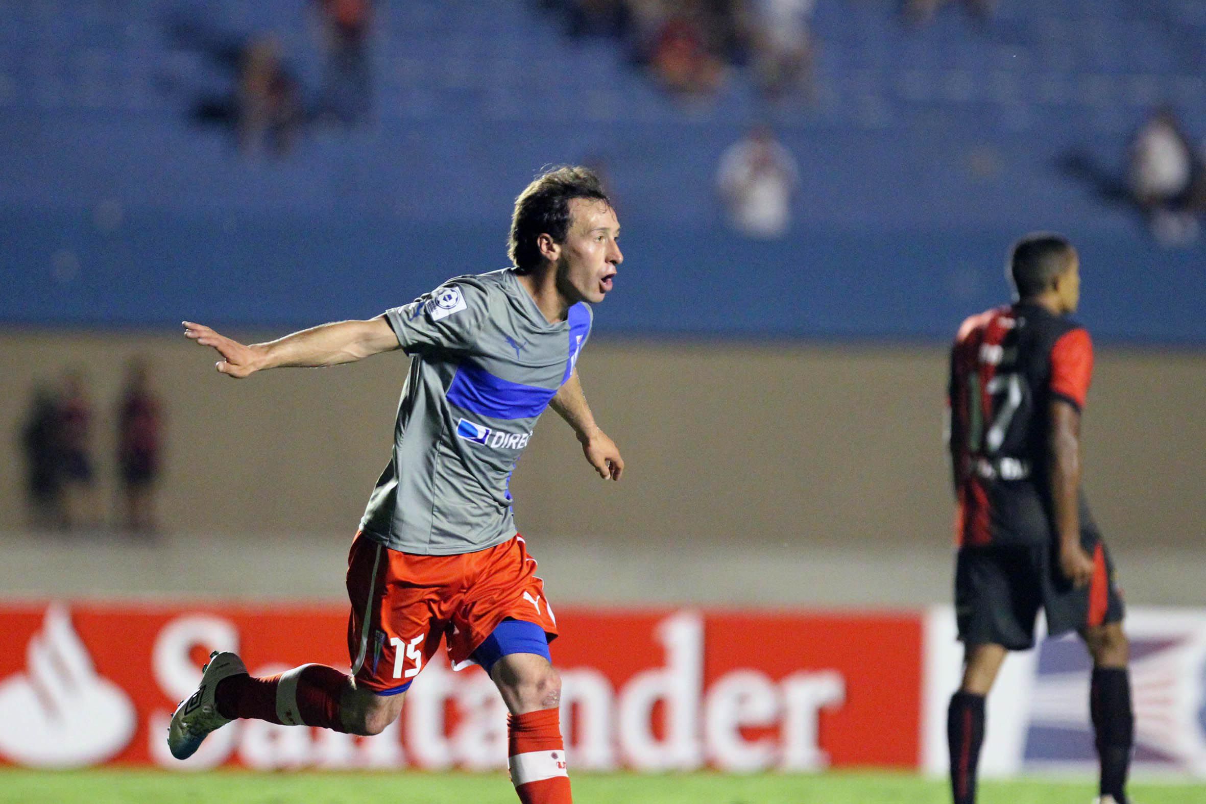 Atlético Goianiense vs Universidad Católica