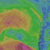 Sigue en vivo el avance del ciclón que ya llegó a Chile (y su recorrido para los próximos días)