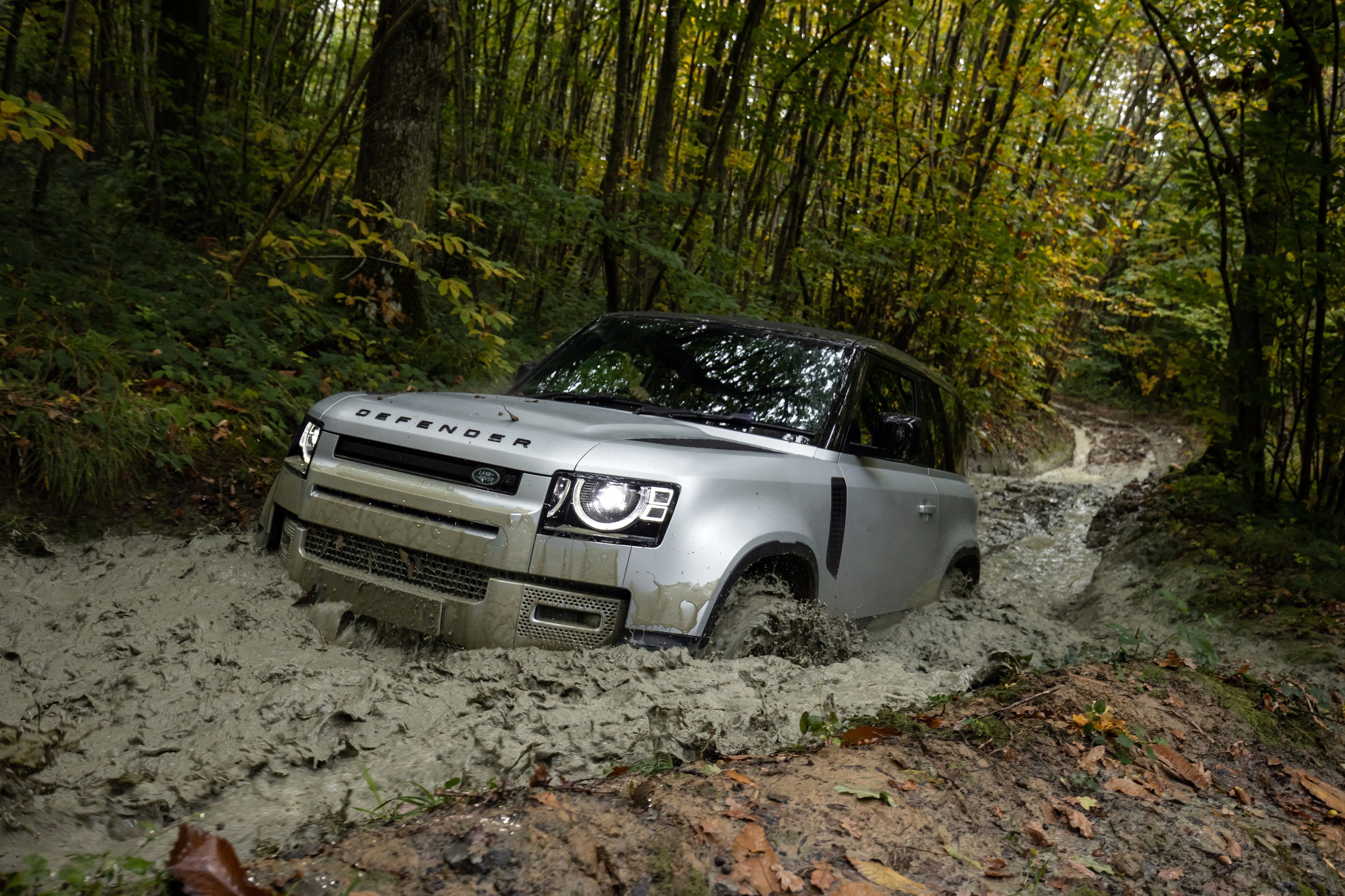 Land Rover Defender 90