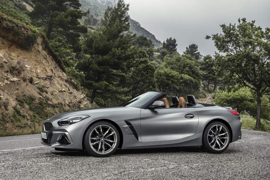 BMW-Z4-14-900x600.jpg