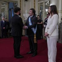 “Tenemos que tener encuentros”: embajador argentino aborda posible reunión entre Boric y Milei en noviembre