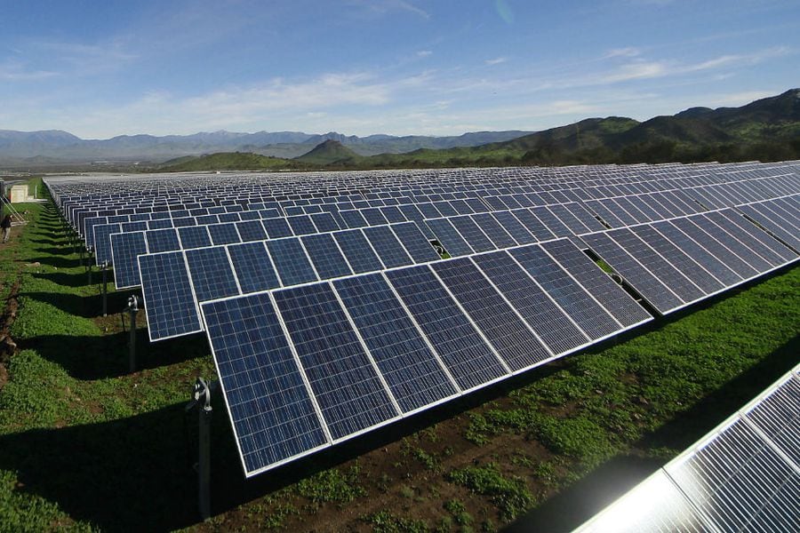 California y paneles solares