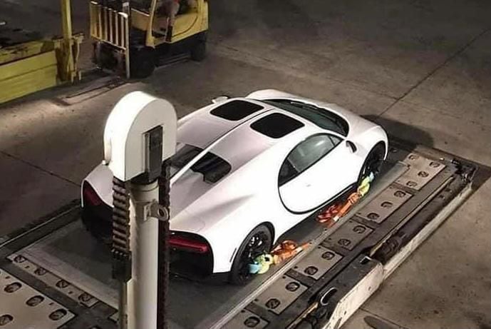 Bugatti Chiron Bad Bunny