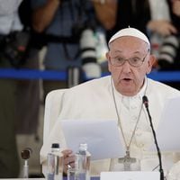El Papa Francisco dice en cumbre del G7 que los humanos no deben perder el control de la IA