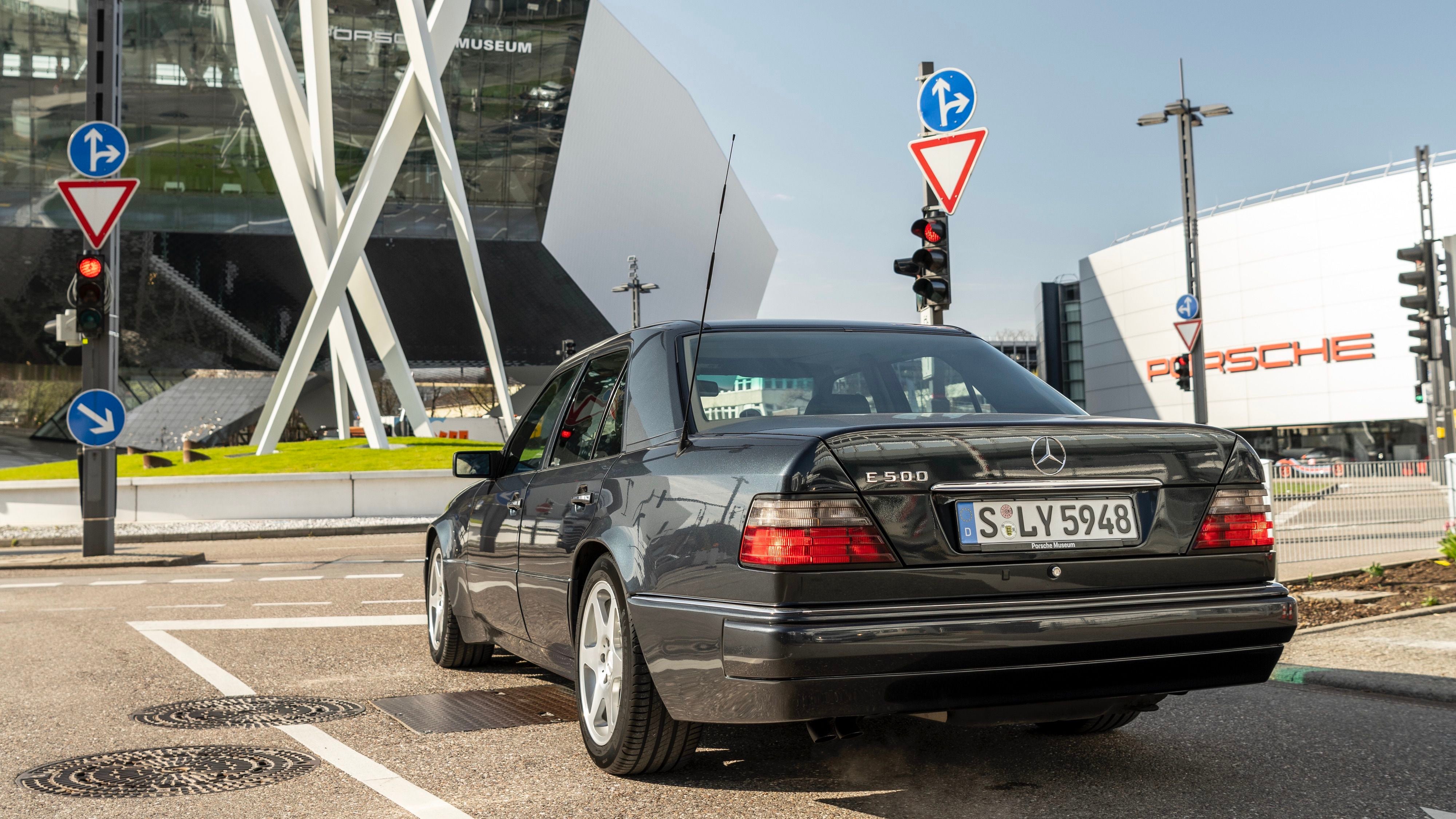 Mercedes-Benz 500 E