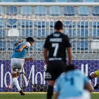 La increíble revelación de Tomás Alarcón: jugadores de Colo Colo le pidieron fallar el penal para no pelear el descenso