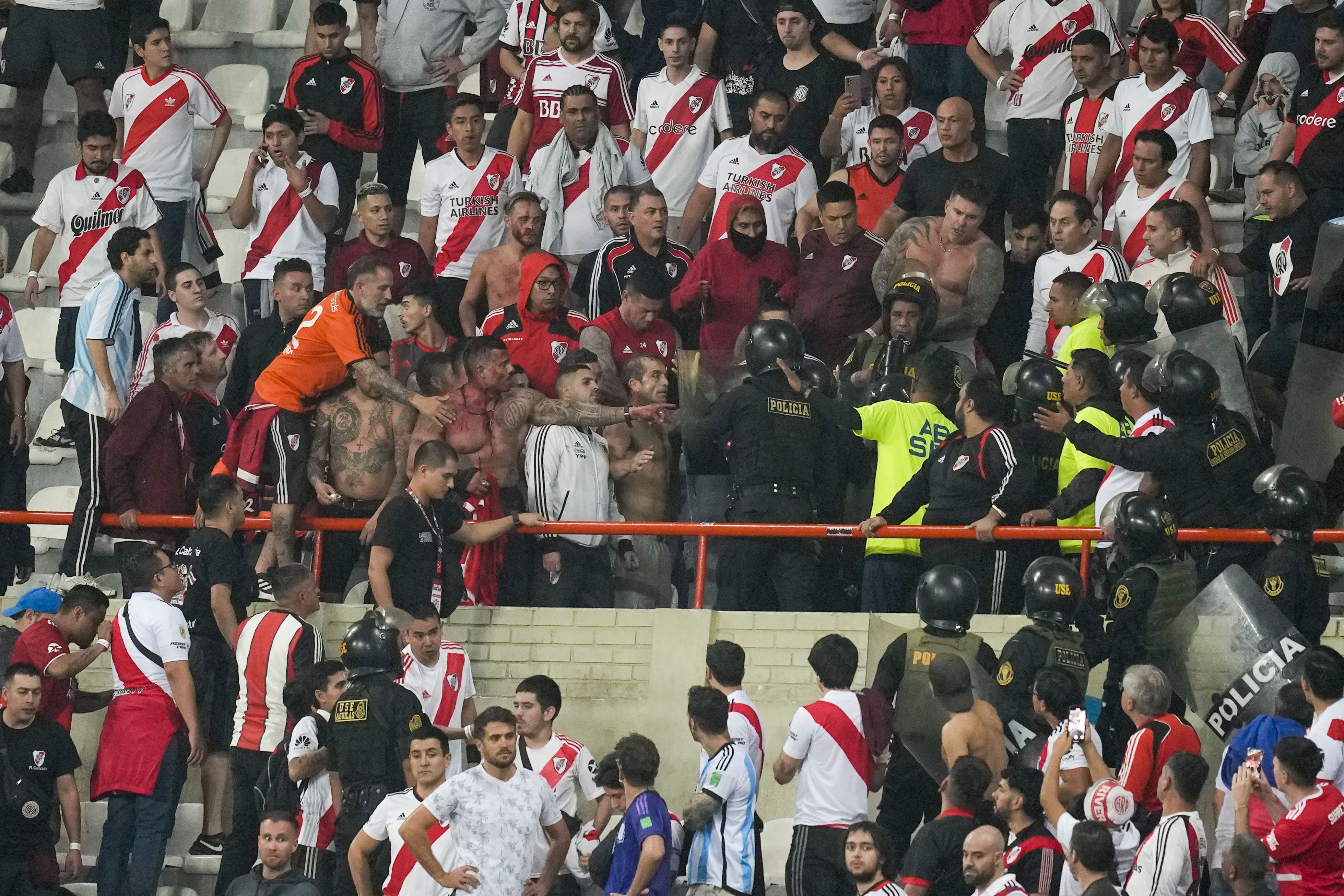 Hinchas River Plate