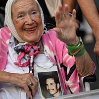 A los 94 años muere Nora Cortiñas, cofundadora de Madres de Plaza de Mayo